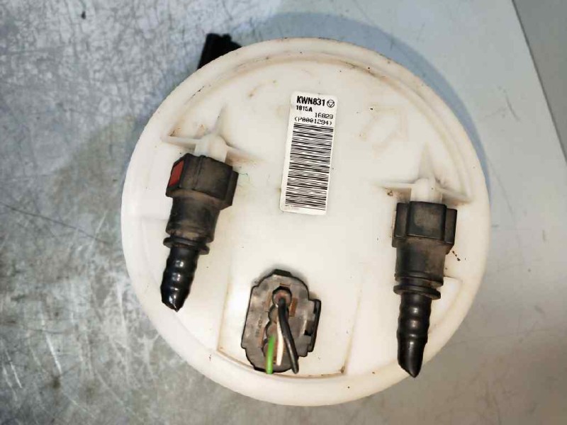 Recambio de bomba combustible para ford fiesta (cbk) ambiente referencia OEM IAM KWN831 AFORADOR 