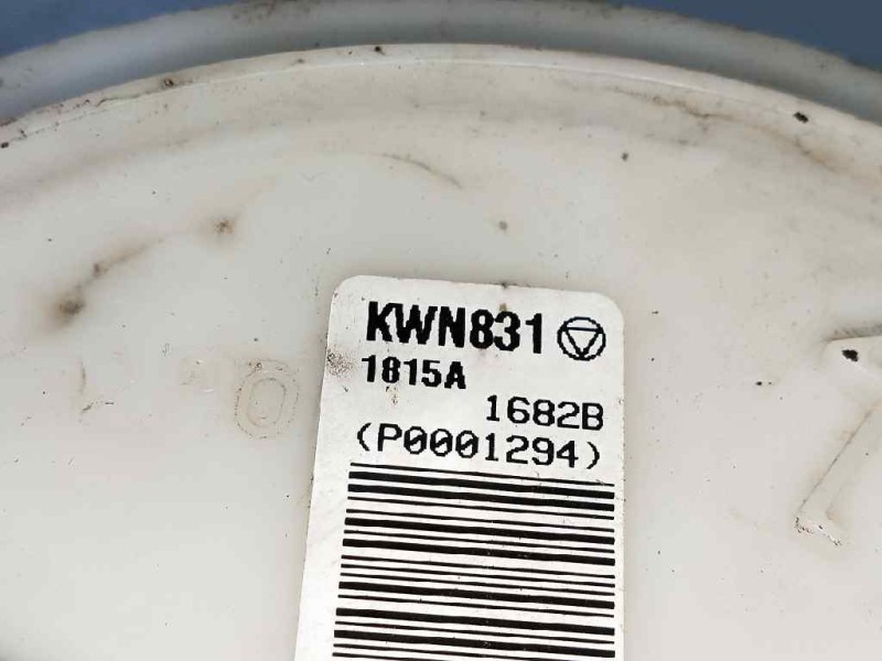 Recambio de bomba combustible para ford fiesta (cbk) ambiente referencia OEM IAM KWN831 AFORADOR 