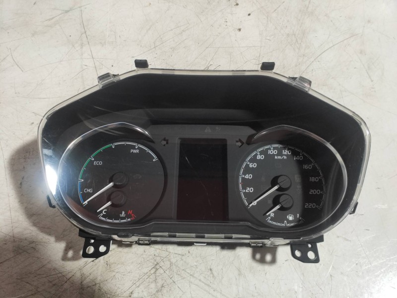 Recambio de cuadro instrumentos para toyota yaris hybrid active referencia OEM IAM MB1575804812 83800F5440 