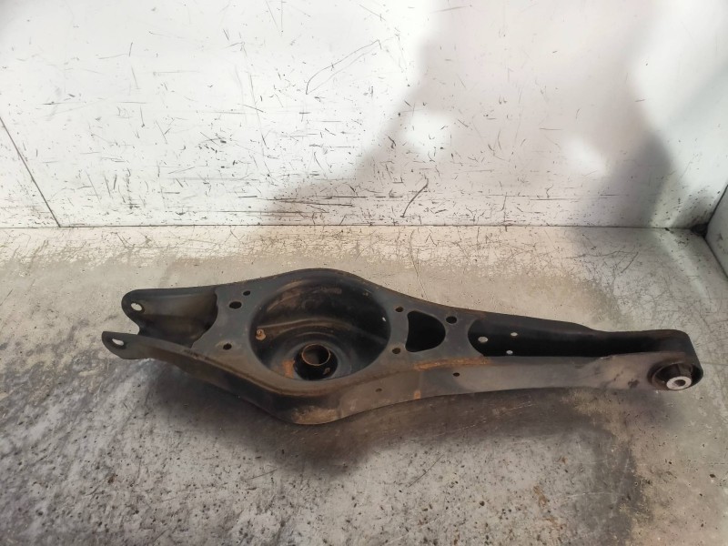 Recambio de brazo suspension inferior trasero derecho para skoda octavia combi (1z5) scout 4x4 referencia OEM IAM   
