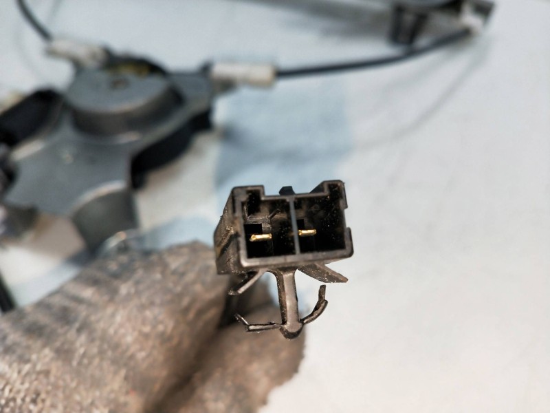 Recambio de elevalunas trasero izquierdo para nissan primera berlina (p11) 1.8 16v cat referencia OEM IAM 400601T2  5P