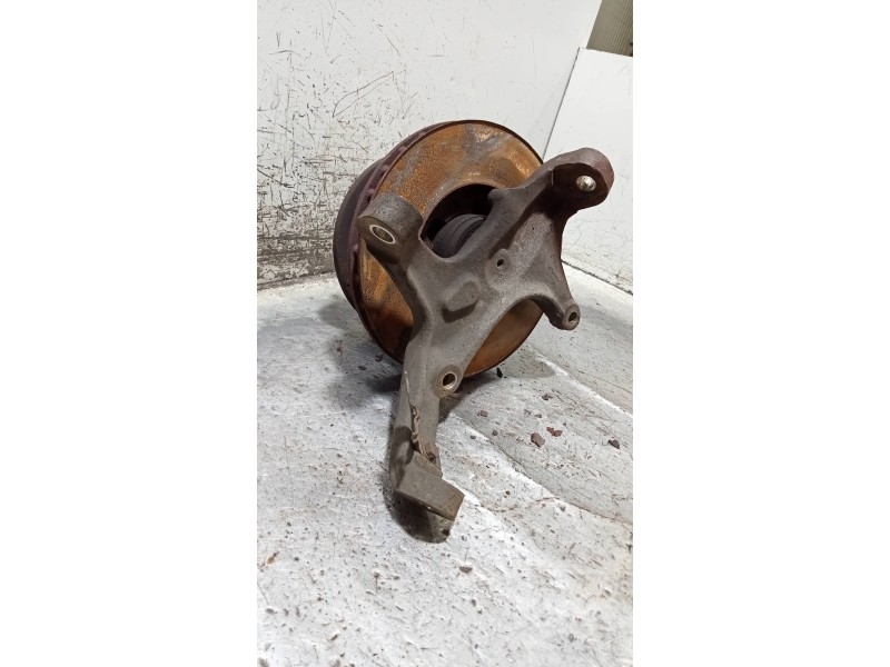 Recambio de mangueta delantera izquierda para renault maxity fg 130.35/45 referencia OEM IAM   