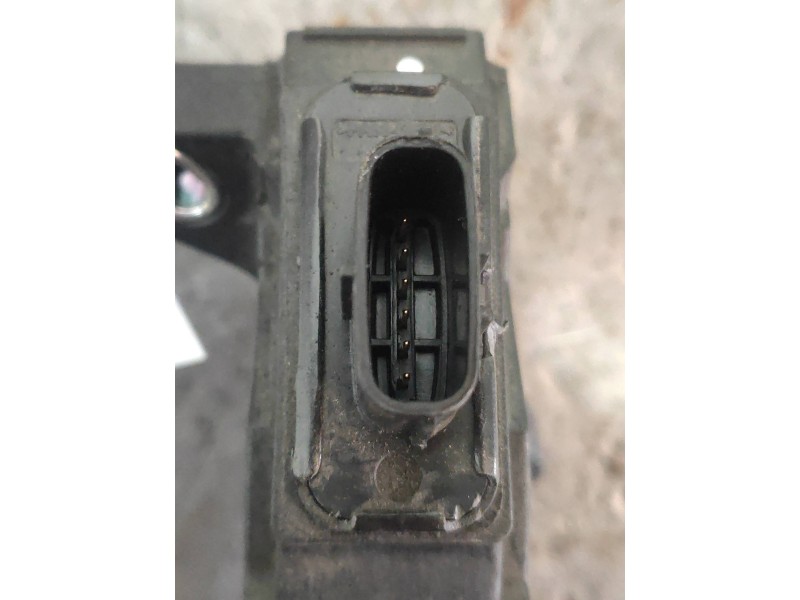 Recambio de potenciometro pedal para toyota yaris hybrid active referencia OEM IAM 781100D110  