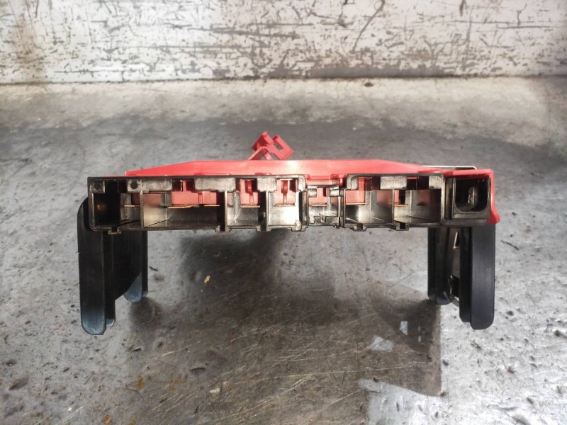 Recambio de modulo electronico para bmw serie 5 touring (f11) 530d xdrive referencia OEM IAM V4924049002 61149240490 