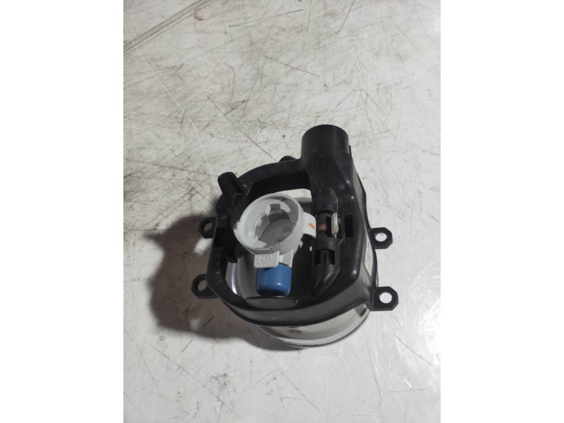 Recambio de faro antiniebla derecho para toyota yaris hybrid active referencia OEM IAM 90008490 8121002110 