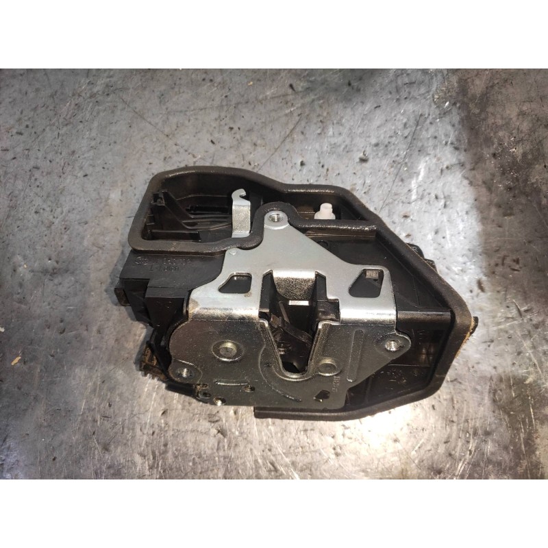 Recambio de motor cierre centralizado delantero derecho para bmw serie 5 touring (f11) 530d xdrive referencia OEM IAM 7229458  