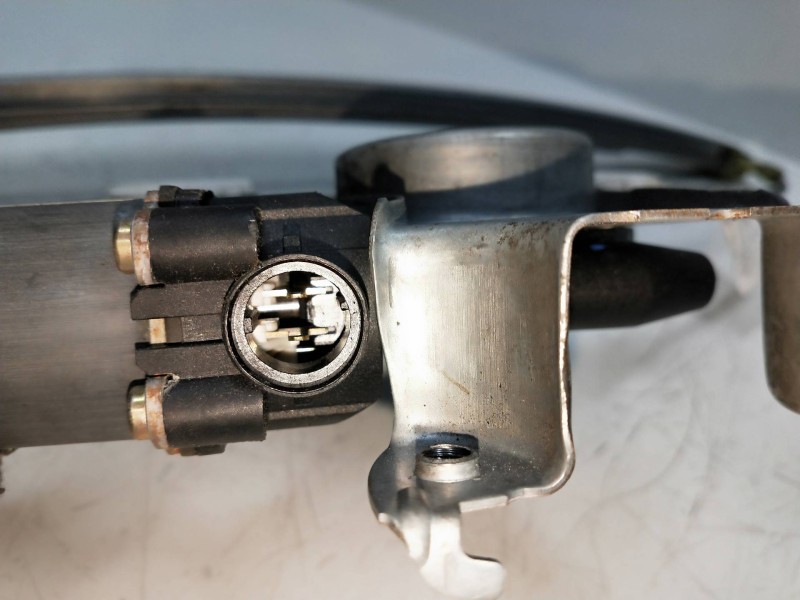 Recambio de elevalunas trasero izquierdo para nissan primera berlina (p12) 1.6 cat referencia OEM IAM 400601T3  5P