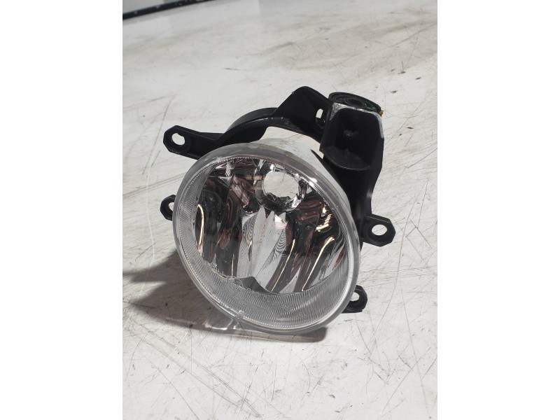 Recambio de faro antiniebla izquierdo para toyota yaris hybrid active referencia OEM IAM 90008497 8122002110 