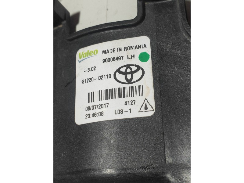 Recambio de faro antiniebla izquierdo para toyota yaris hybrid active referencia OEM IAM 90008497 8122002110 