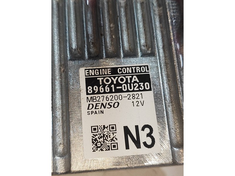 Recambio de centralita motor uce para toyota yaris hybrid active referencia OEM IAM 896610U230  MB2762002821