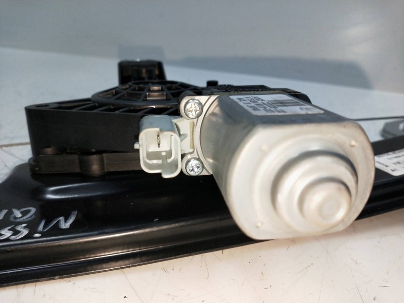 Recambio de elevalunas delantero derecho para nissan qashqai (j11) tekna referencia OEM IAM C22008100  5P