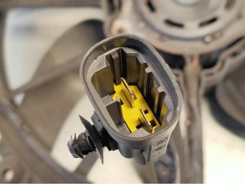 Recambio de electroventilador para peugeot 307 berlina (s2) xt referencia OEM IAM 9650116580 874711E 