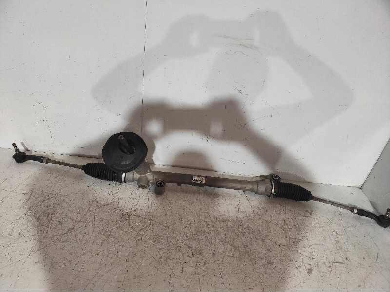 Recambio de cremallera direccion para ford fiesta (ccn) black edition referencia OEM IAM 8V513200CK  1877055