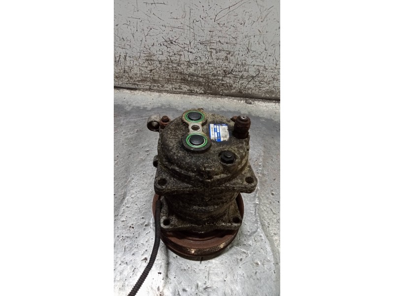 Recambio de compresor aire acondicionado para renault maxity fg 130.35/45 referencia OEM IAM QP15XD1241  