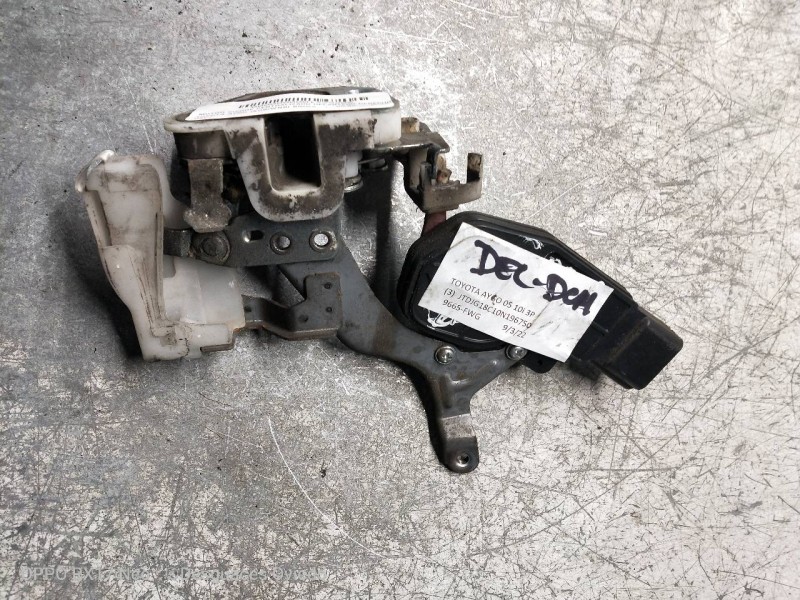 Recambio de motor cierre centralizado delantero derecho para toyota aygo (kgb/wnb) básico referencia OEM IAM   3P