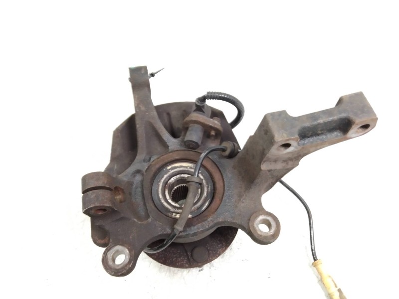 Recambio de mangueta delantera derecha para chevrolet nubira berlina 1.6 cat referencia OEM IAM   