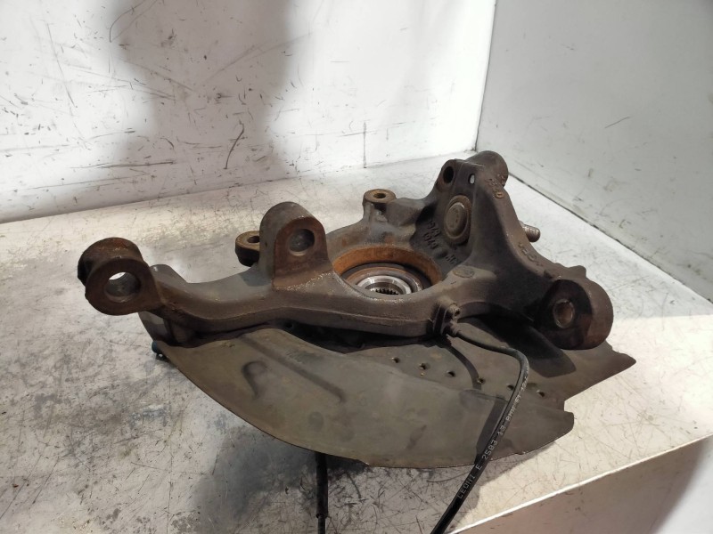 Recambio de mangueta delantera derecha para bmw x5 (e53) 3.0d referencia OEM IAM   