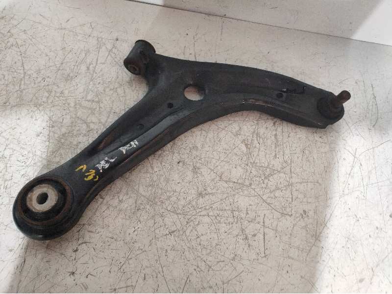 Recambio de brazo suspension inferior delantero derecho para ford fiesta (ccn) black edition referencia OEM IAM 1737309  