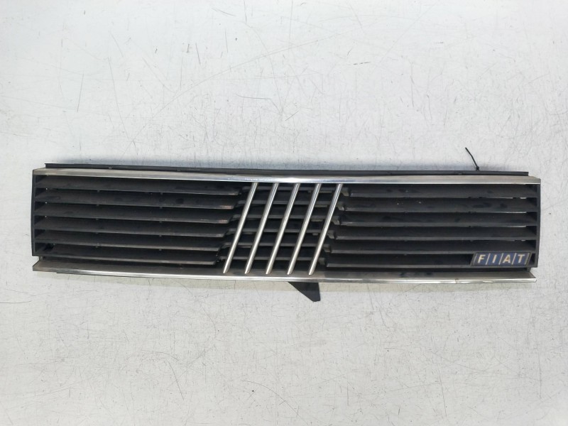 Recambio de rejilla delantera para fiat croma (182) 2.0 referencia OEM IAM   