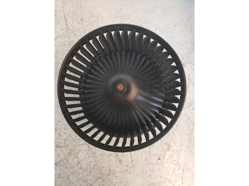 Recambio de motor calefaccion para ford fiesta (ccn) black edition referencia OEM IAM 0130115551 VP8E2H18456 