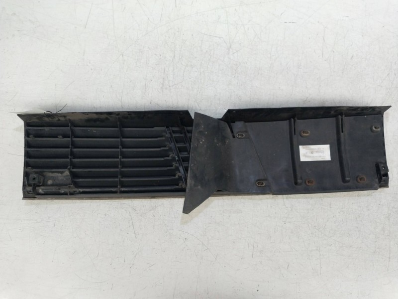 Recambio de rejilla delantera para fiat croma (182) 2.0 referencia OEM IAM   