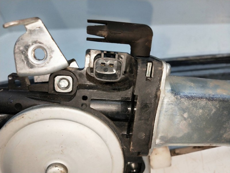 Recambio de elevalunas delantero derecho para nissan x-trail (t30) comfort referencia OEM IAM 807308991C 2174075A 5P