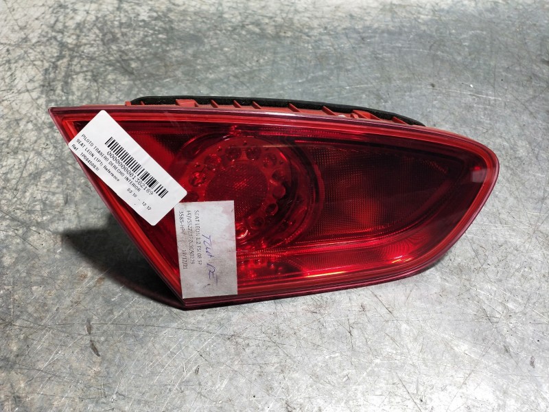 Recambio de piloto trasero derecho interior para seat leon (1p1) reference referencia OEM IAM 1P0945093F  