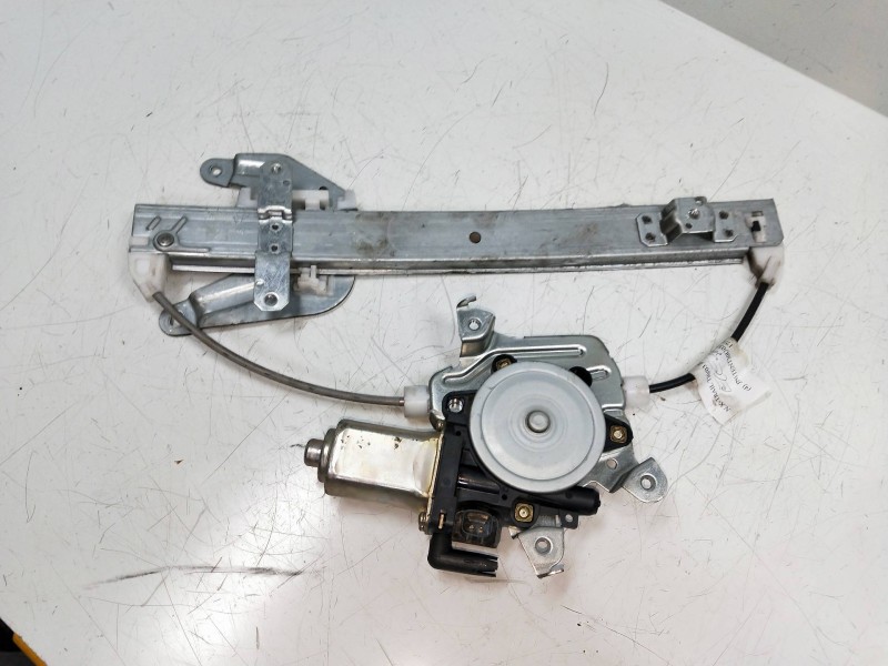 Recambio de elevalunas trasero derecho para nissan x-trail (t30) 2.2 dci diesel cat referencia OEM IAM 8073089913 2174075A 5P