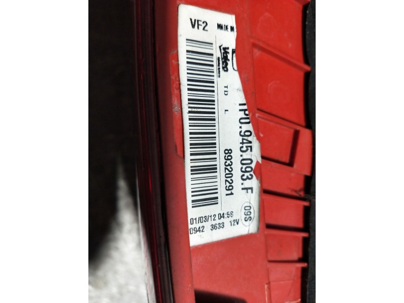 Recambio de piloto trasero derecho interior para seat leon (1p1) reference referencia OEM IAM 1P0945093F  