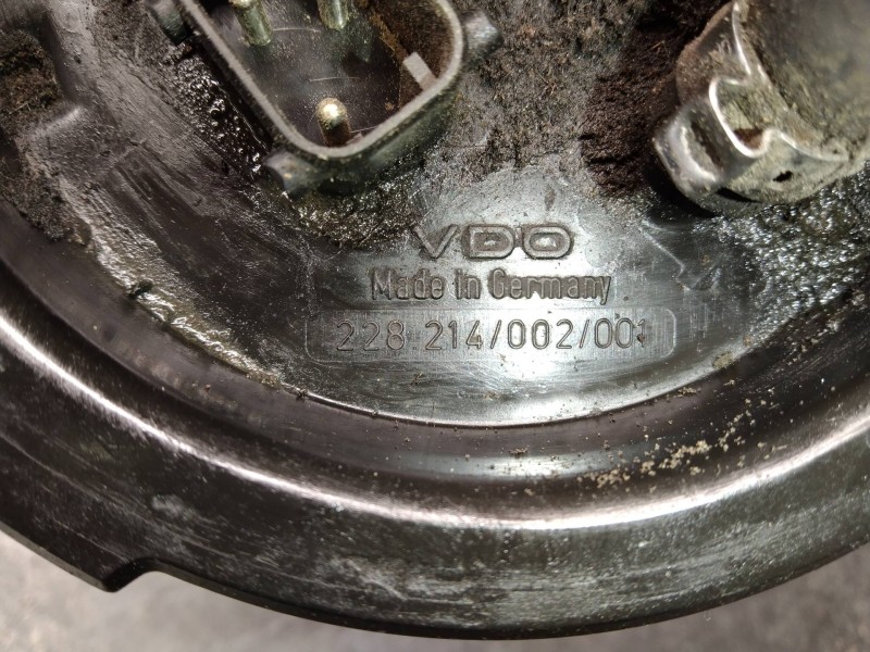 Recambio de bomba combustible para bmw serie 3 berlina (e46) 320d referencia OEM IAM 228214002001  