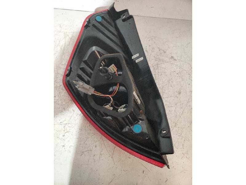 Recambio de piloto trasero derecho para ford fiesta (ccn) black edition referencia OEM IAM C1BB13404AA  