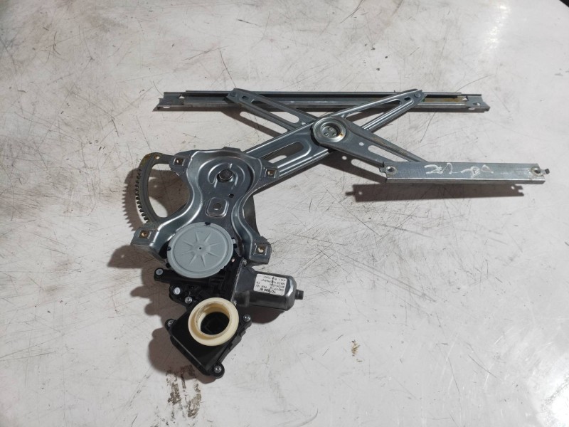 Recambio de elevalunas delantero izquierdo para toyota yaris hybrid active referencia OEM IAM 8570202020 961919101 AV2621004381