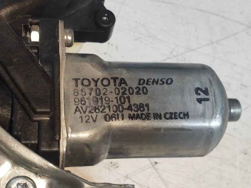Recambio de elevalunas delantero izquierdo para toyota yaris hybrid active referencia OEM IAM 8570202020 961919101 AV2621004381