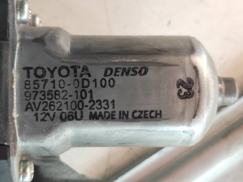Recambio de elevalunas trasero izquierdo para toyota yaris hybrid active referencia OEM IAM 857100D100 973582101 AV2621002331