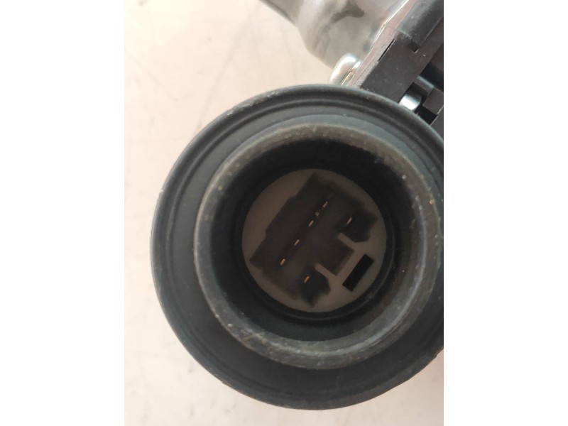 Recambio de elevalunas trasero izquierdo para toyota yaris hybrid active referencia OEM IAM 857100D100 973582101 AV2621002331