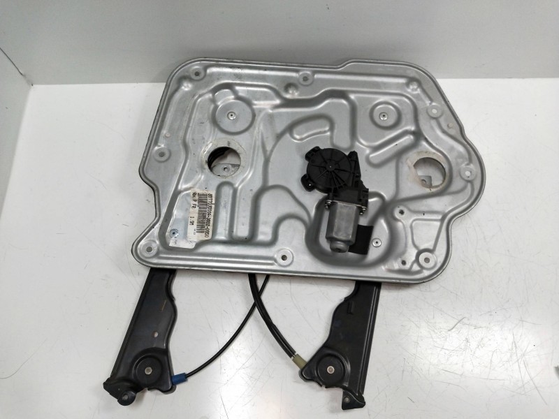 Recambio de elevalunas delantero derecho para nissan qashqai (j10) referencia OEM IAM   5P Recambio de elevalunas delantero derecho para nissan qashqai (j10) referencia OEM IAM   5P