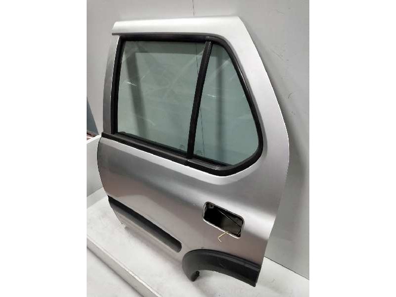 Recambio de puerta trasera izquierda para opel frontera b 2.2 16v dti referencia OEM IAM   