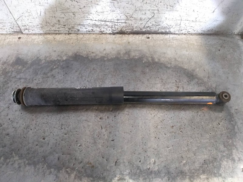 Recambio de amortiguador trasero izquierdo para toyota yaris hybrid active referencia OEM IAM 485300DF10 03031000850 