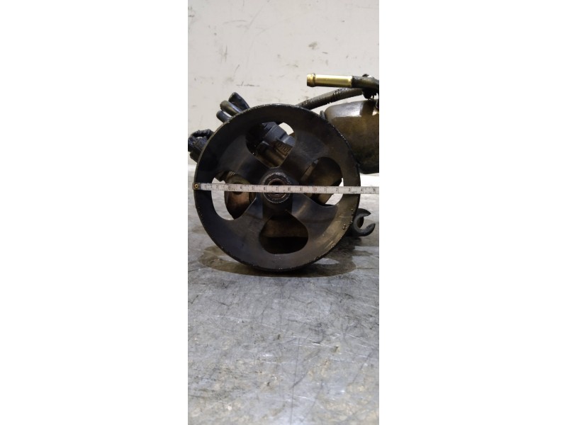 Recambio de bomba direccion para toyota yaris (ncp1/nlp1/scp1) 1.3 t3 referencia OEM IAM   