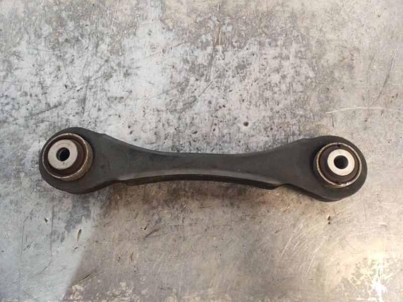 Recambio de brazo suspension superior trasero derecho para bmw serie 4 gran coupe (f36) 420d referencia OEM IAM 679251701  