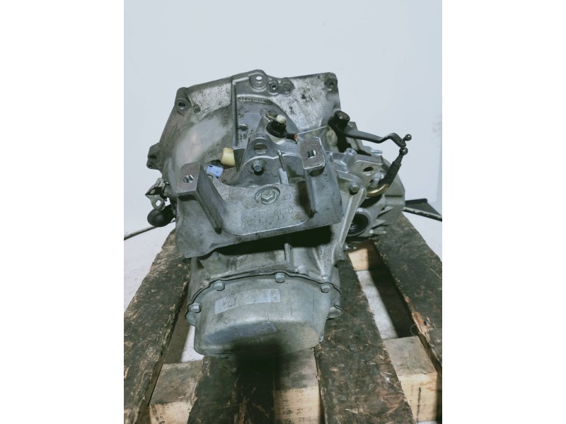 Recambio de caja cambios para peugeot 407 sr confort referencia OEM IAM 20DM65 0978213 A 5V