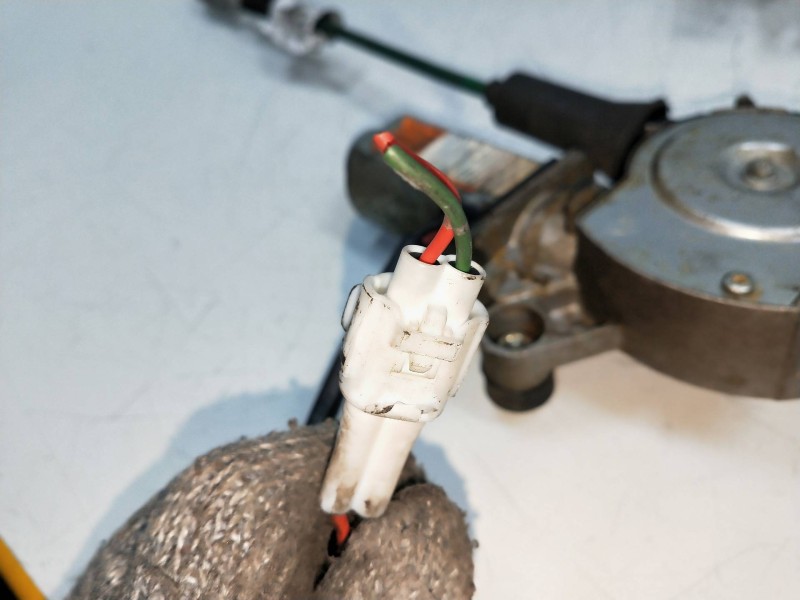 Recambio de elevalunas delantero izquierdo para opel agila 1.2 16v cat (z 12 xe / lw4) referencia OEM IAM 09215911  5P