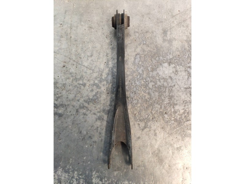 Recambio de brazo suspension superior trasero izquierdo para bmw serie 4 gran coupe (f36) 420d referencia OEM IAM 679252704  