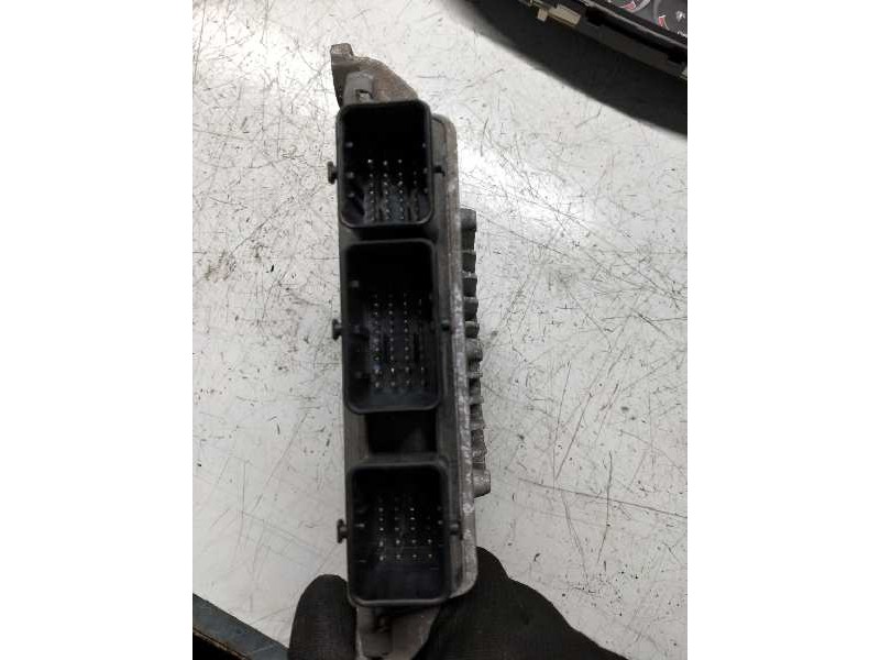 Recambio de centralita motor uce para citroen c2 furio referencia OEM IAM 5WS40572BT 9663483180 9653451880 SID806