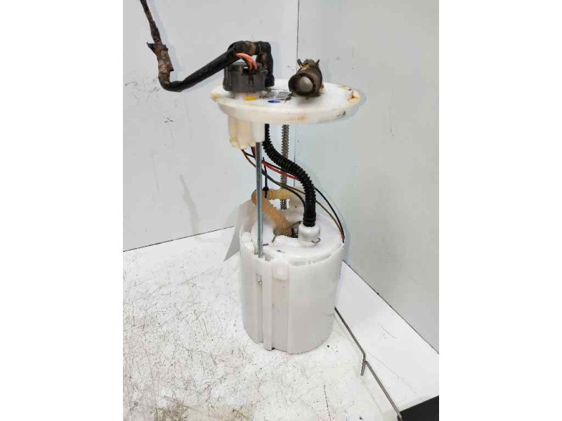 Recambio de bomba combustible para hyundai ix35 1.6 cat referencia OEM IAM 311102Y400 1000883079 AFORADOR