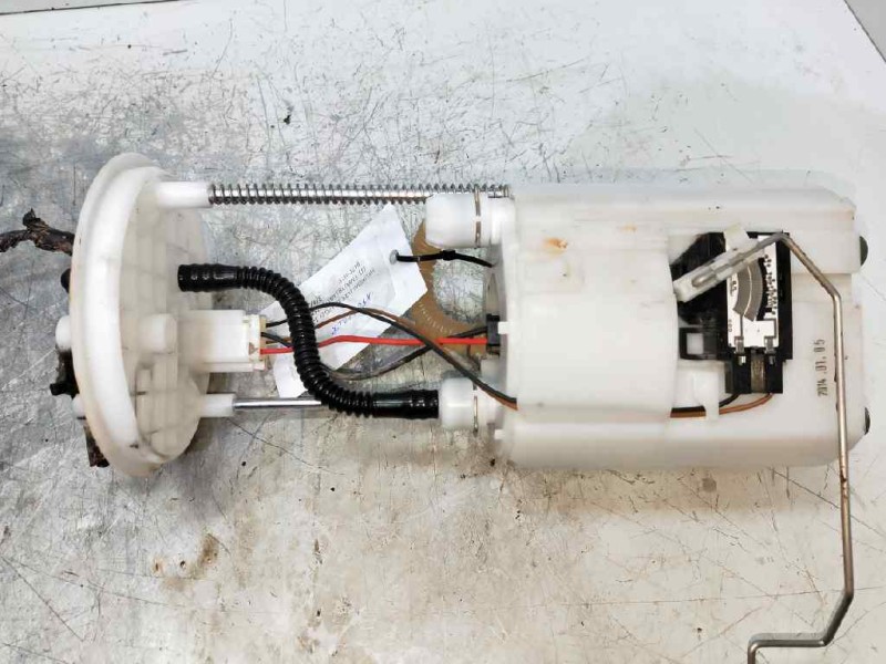 Recambio de bomba combustible para hyundai ix35 1.6 cat referencia OEM IAM 311102Y400 1000883079 AFORADOR