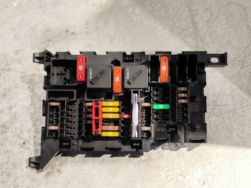 Recambio de caja reles / fusibles para mini mini 5-trg. (f55) one d referencia OEM IAM 936050102  