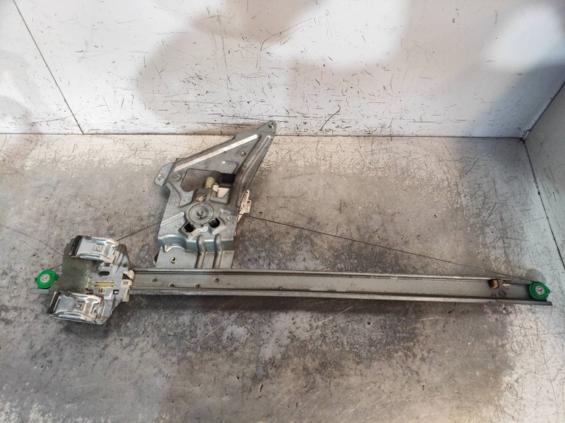 Recambio de elevalunas delantero derecho para volkswagen crafter combi (2e) combi 30 referencia OEM IAM A9067200146 995184103 5P