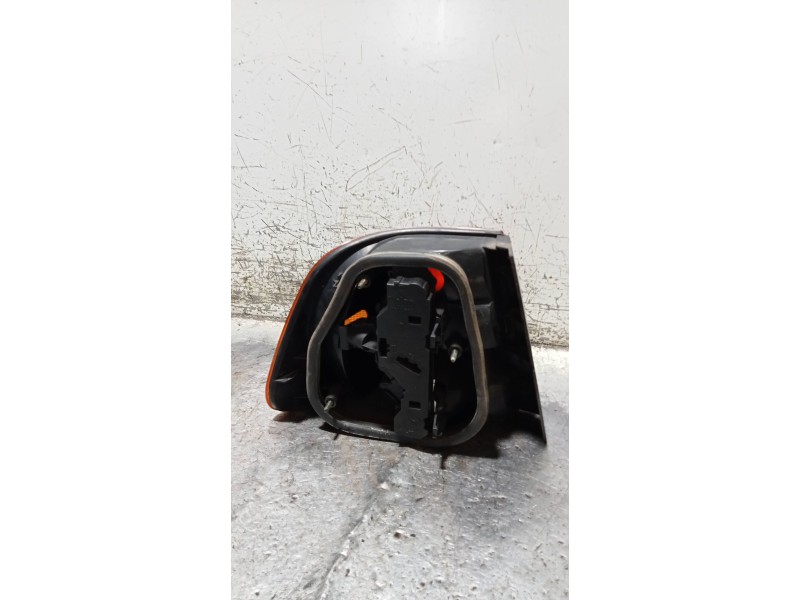 Recambio de piloto trasero derecho para volkswagen polo classic (6v2) básico referencia OEM IAM   