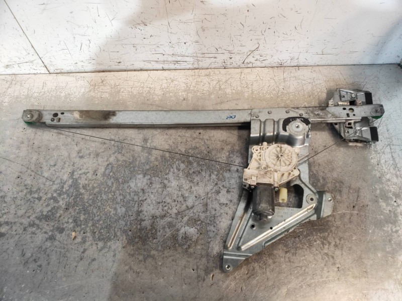 Recambio de elevalunas delantero izquierdo para volkswagen crafter combi (2e) combi 30 referencia OEM IAM A9067200046 995185103 